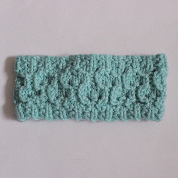 Handmade Women’s Chunky Knit Teal Headband and Scrunchie Set - Picture 3 of 7